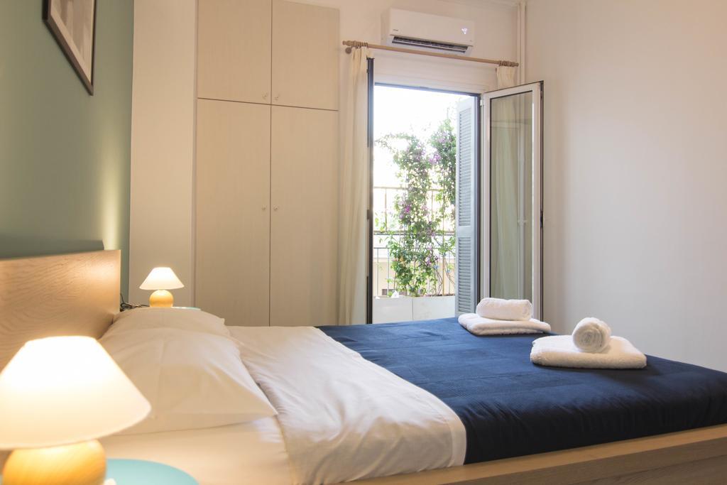 Athenian Blue - Family Apt 5' Minutes From Acropolis Museum Extérieur photo