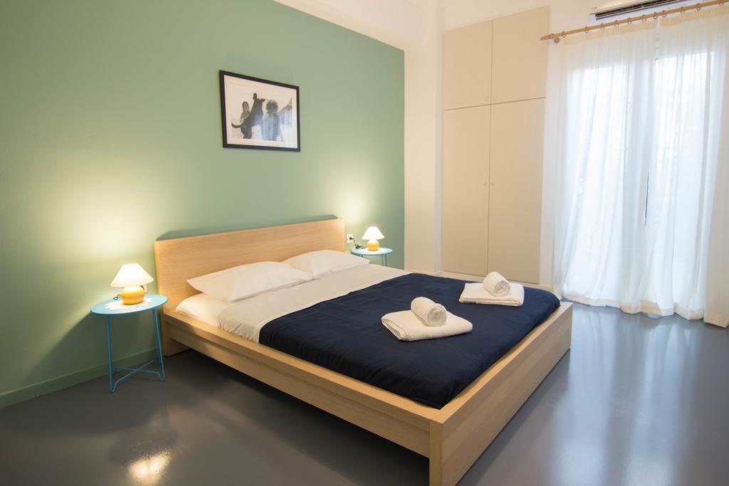 Athenian Blue - Family Apt 5' Minutes From Acropolis Museum Extérieur photo