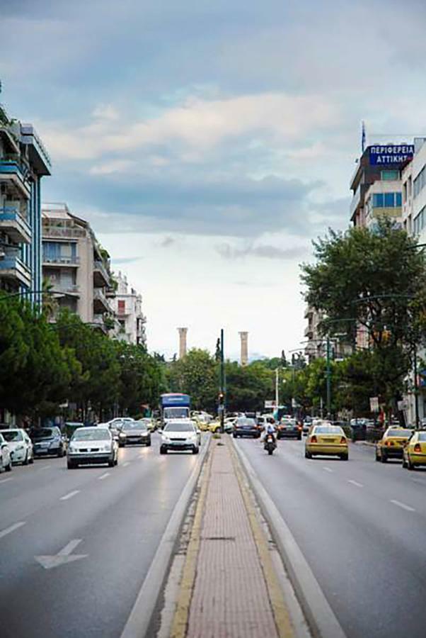 Athenian Blue - Family Apt 5' Minutes From Acropolis Museum Extérieur photo